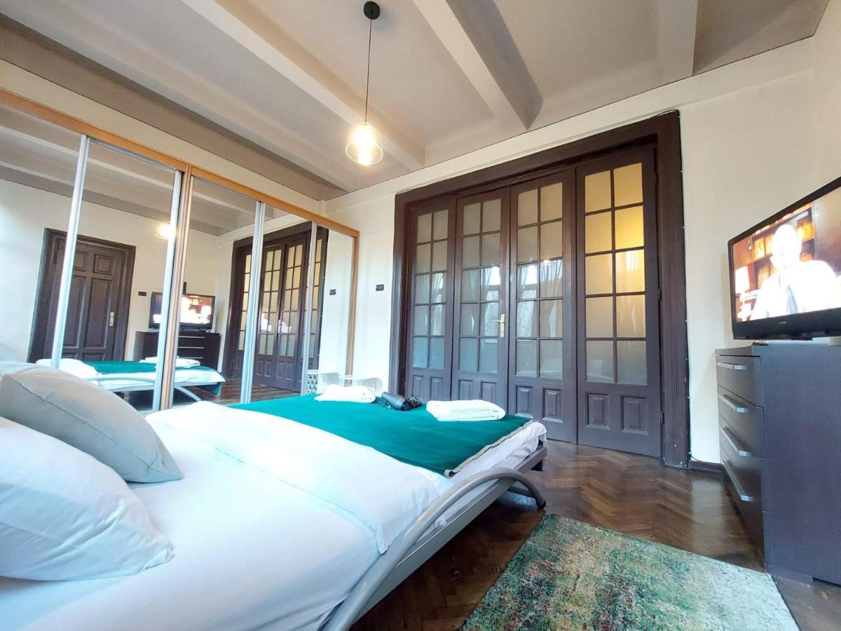 Sweet Dreams Suites Piata Romana Bukarest Exterior foto